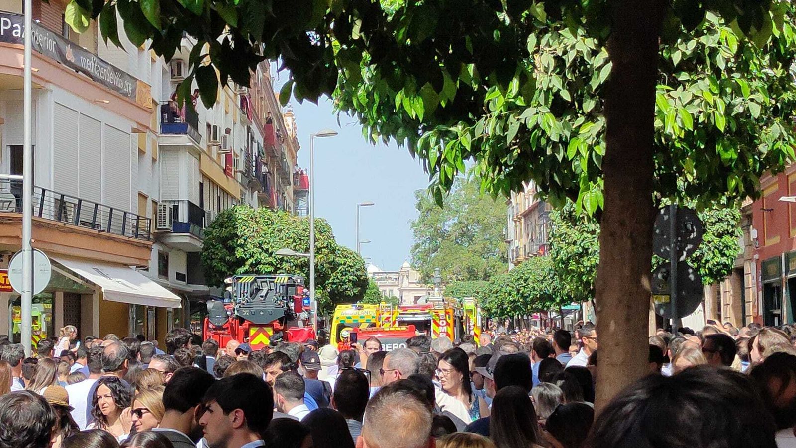 Incendio en el cuarto de contadores de un bar de la calle San Jacinto