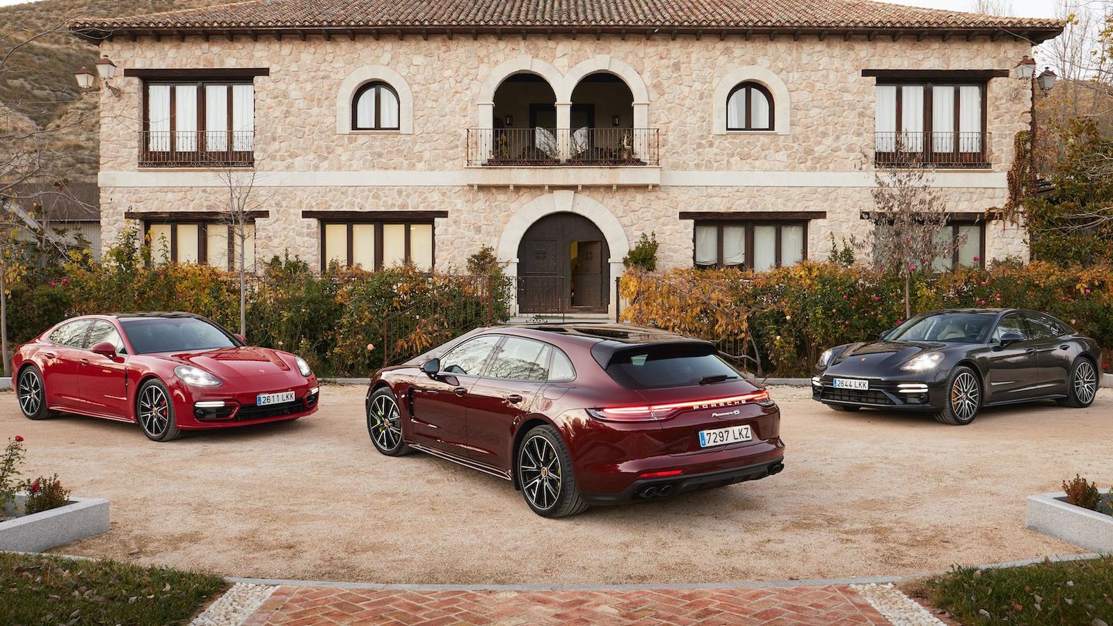 Las tres carrocerías -en la imagen, falta la Executive-, combinadas con ocho motores, originan 21 versiones diferentes.