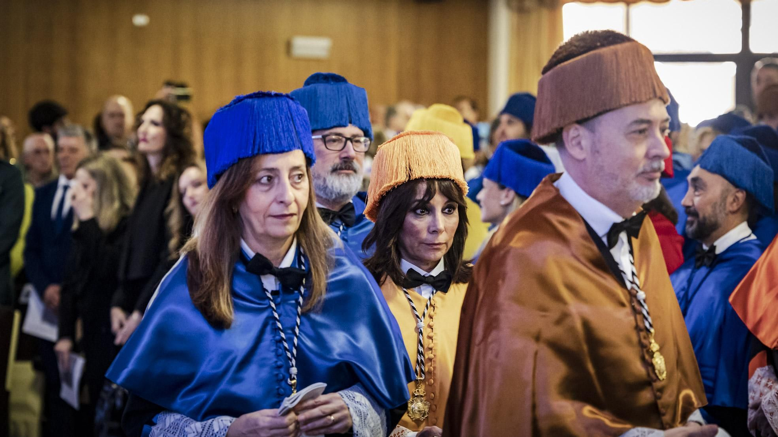 Las mejores imágenes del acto de investidura de doctorados por la UCA