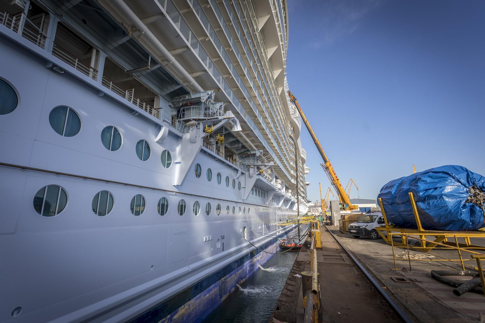 Reparación del 'Oasis of the Seas' en Navantia Cádiz