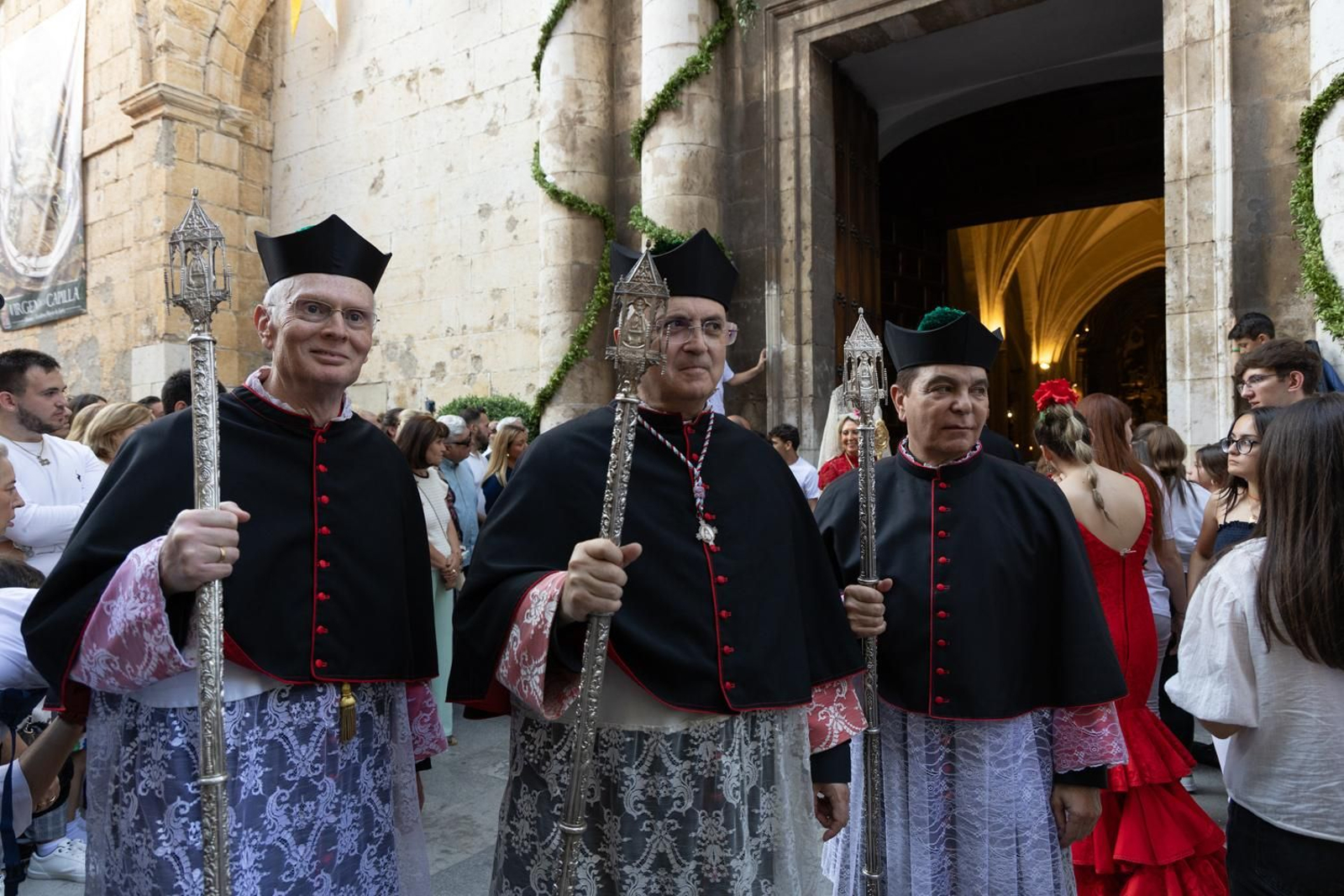 Así ha procesionado la Virgen de la Capilla por Jaén en su día grande.