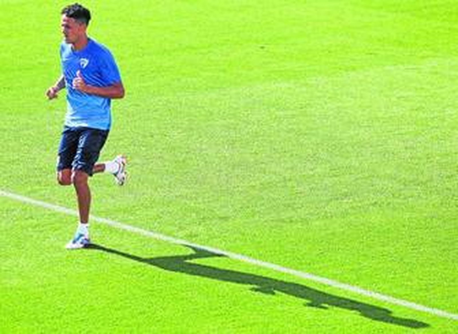 Weligton realiza carrera continua en La Rosaleda.