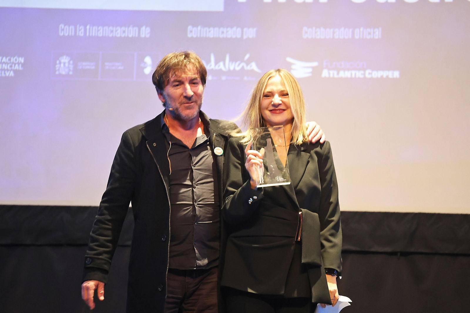 Imágenes de la entrega del premio Ciudad de Huelva a Pilar Castro