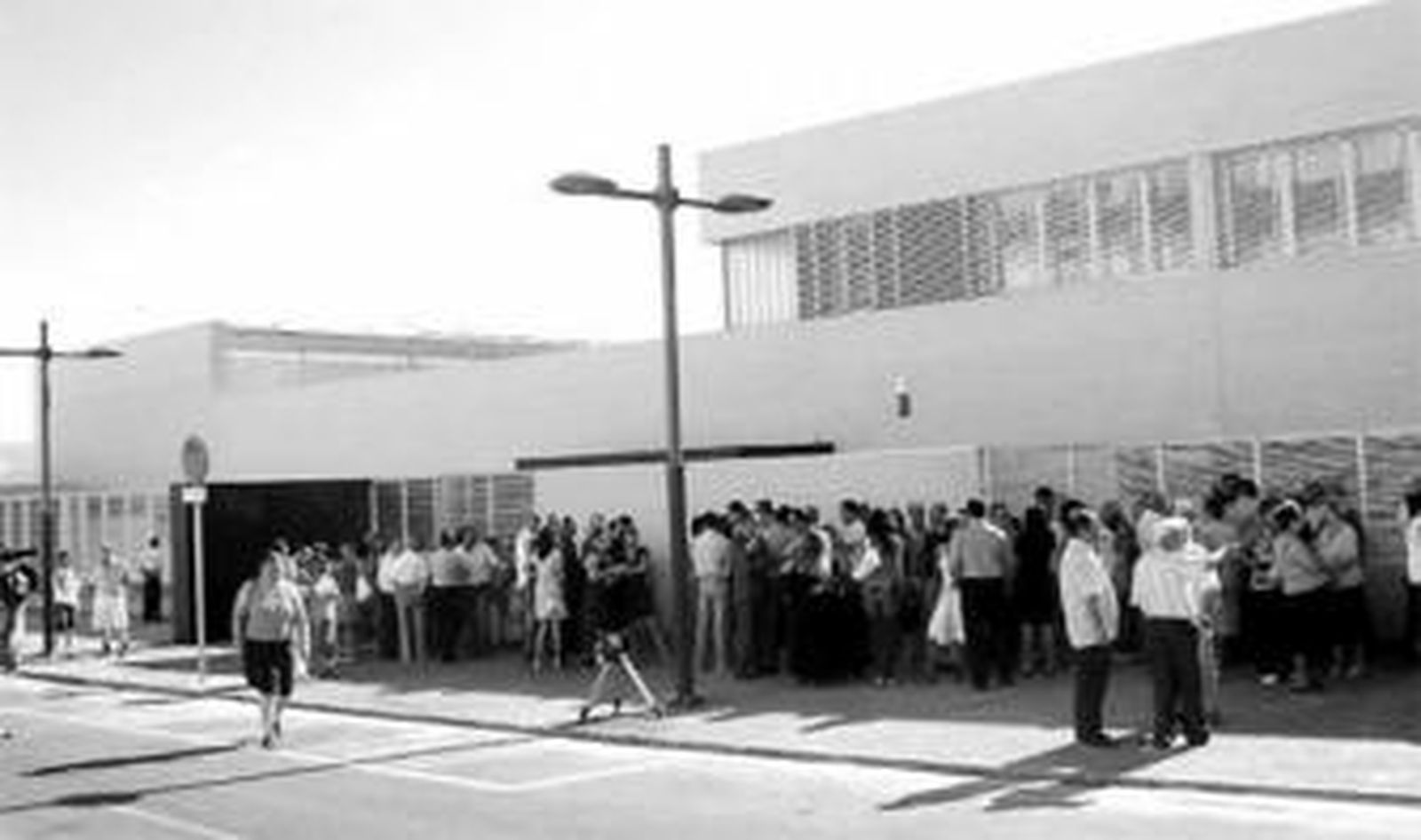 Fachada del nuevo centro de salud de Álora.