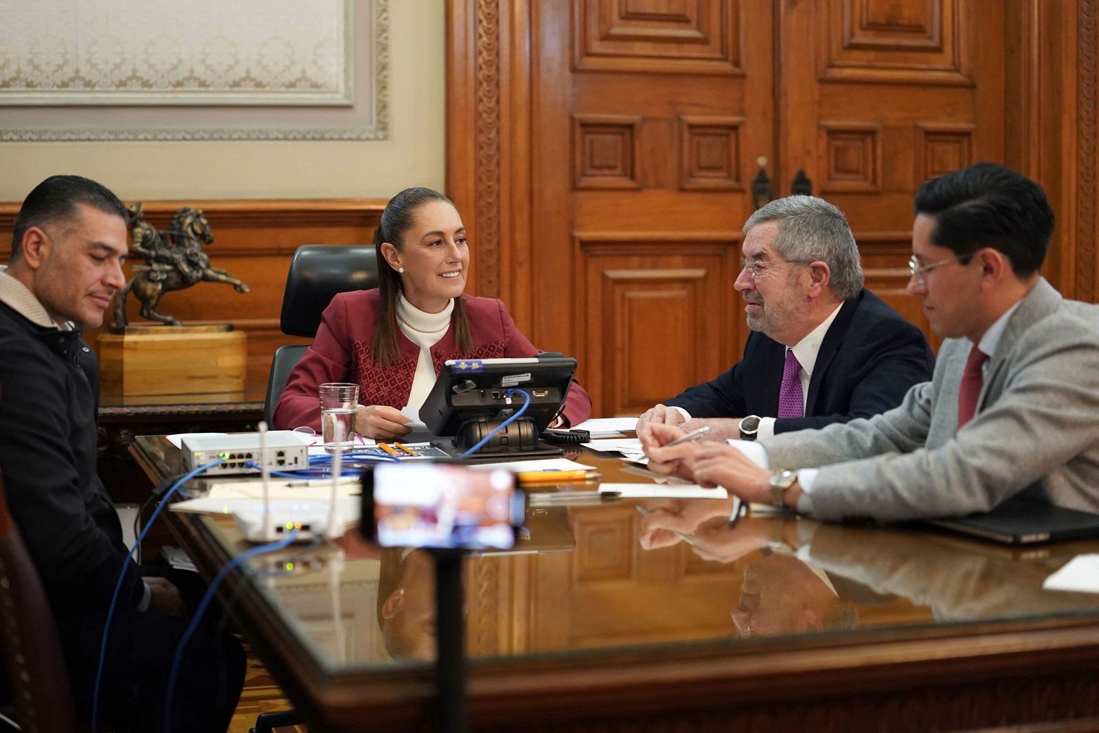 La presidenta de México, Claudia Sheinbaum, durante la conversación telefónica con el presidente de EEUU, Donald Trump.