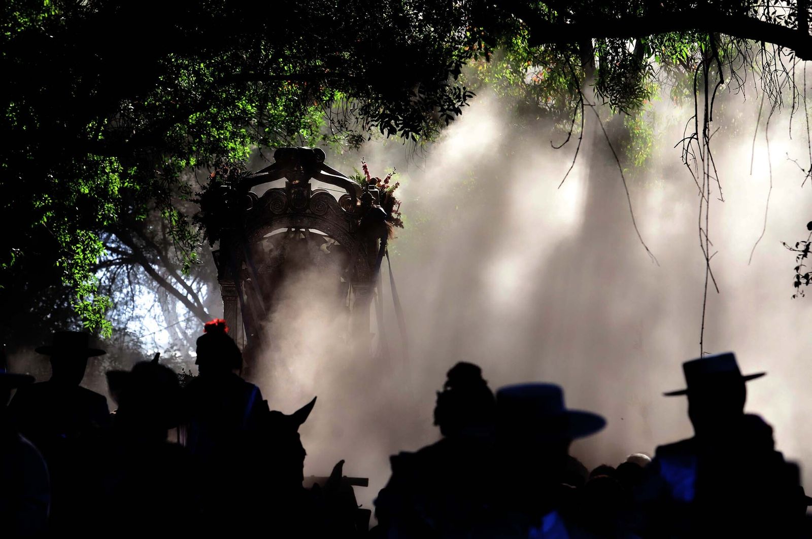 Imágenes de la Hermandad de Huelva a su paso por El Charco