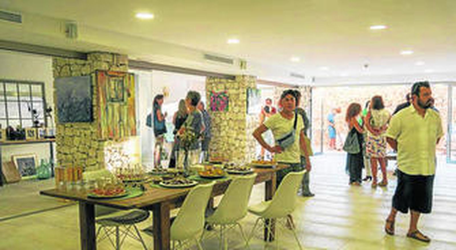 Inauguración de la muestra de la artista.