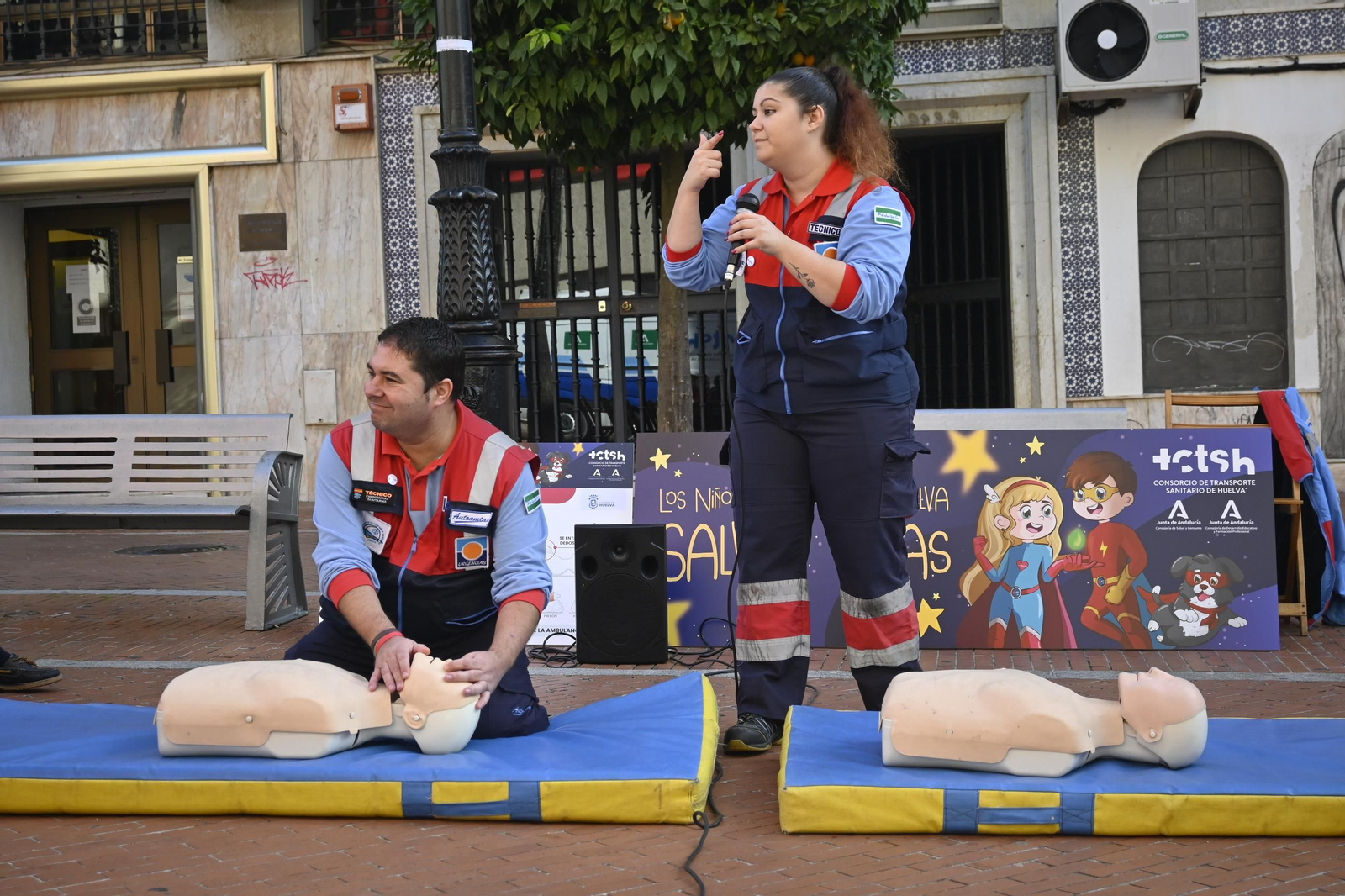 Los niños del Cardenal Spínola aprenden a salvar vidas.