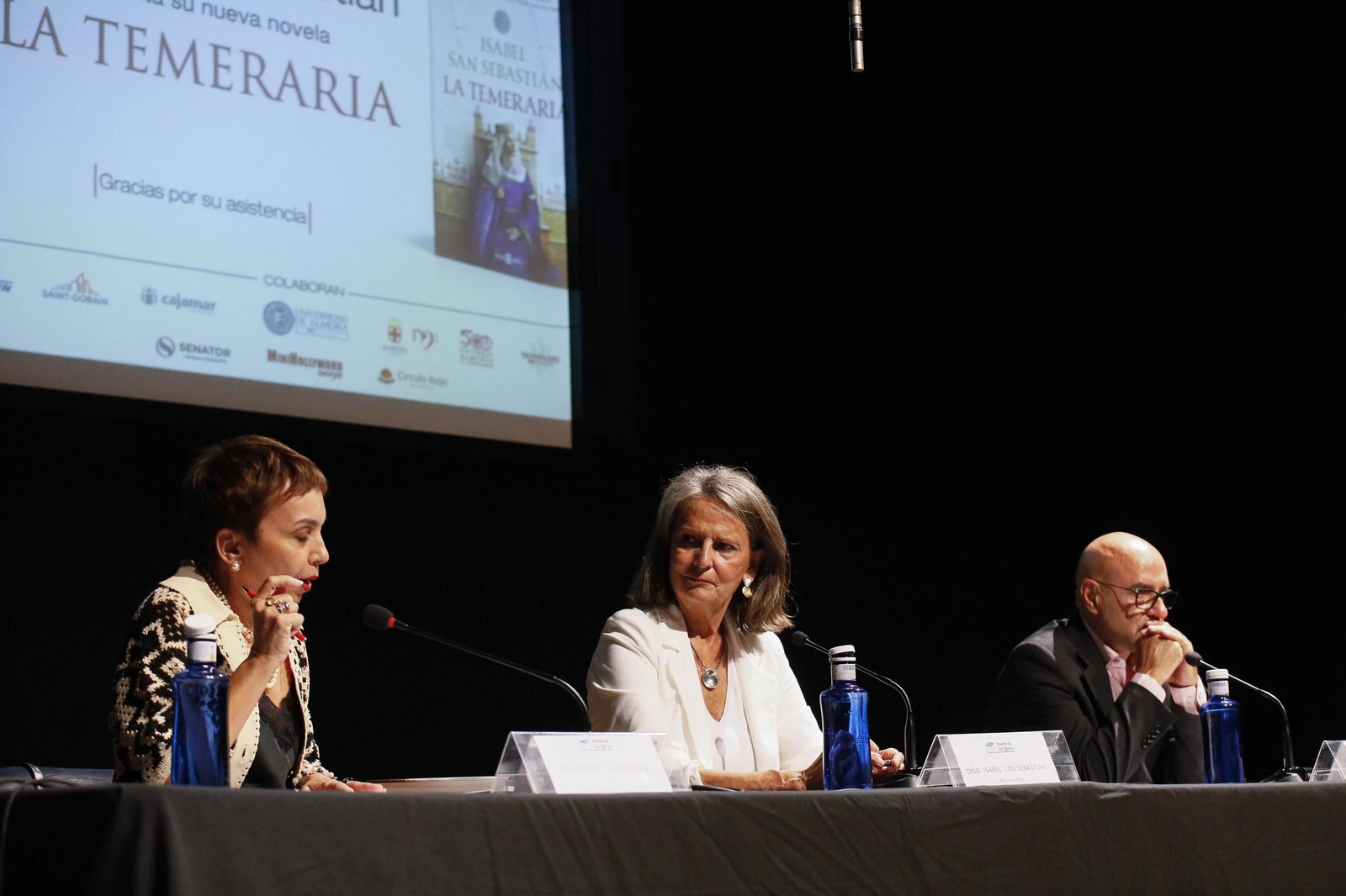 Las imágenes del diario de los libros con Isabel San Sebastián