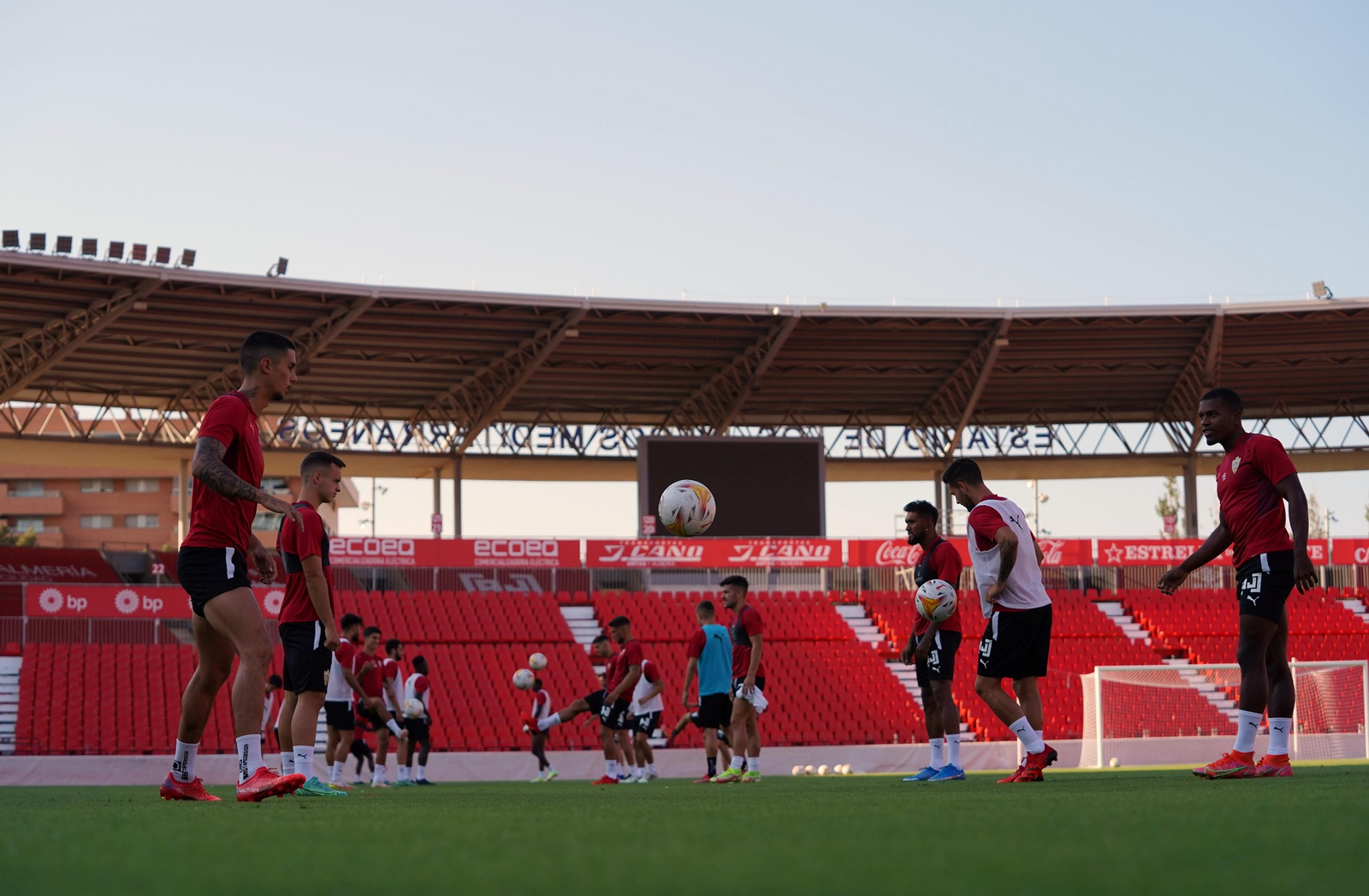 El Almería cuenta con uno de los presupuestos más altos de Segunda