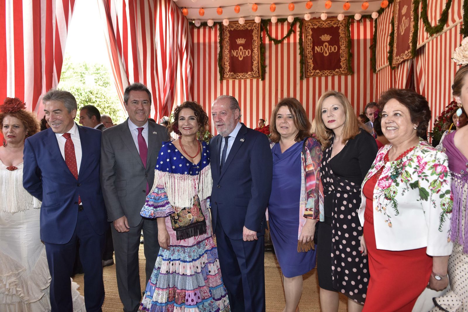 Adela Castaño, Lucrecio Fernández, Juan Espadas, María Jesús Montero, Fernando Rodríguez Villalobos, Trinidad Argota, Lidia Ferrera y Carmen Castreño