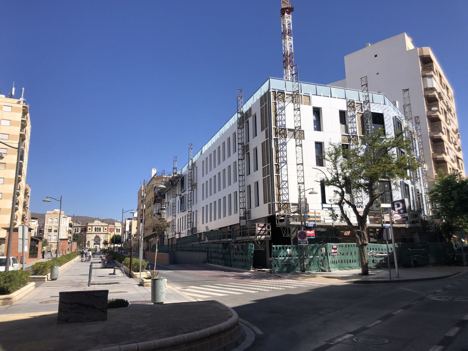 Recta final de la construcción de 29 viviendas de Almería XXI en la Avenida de Vilches