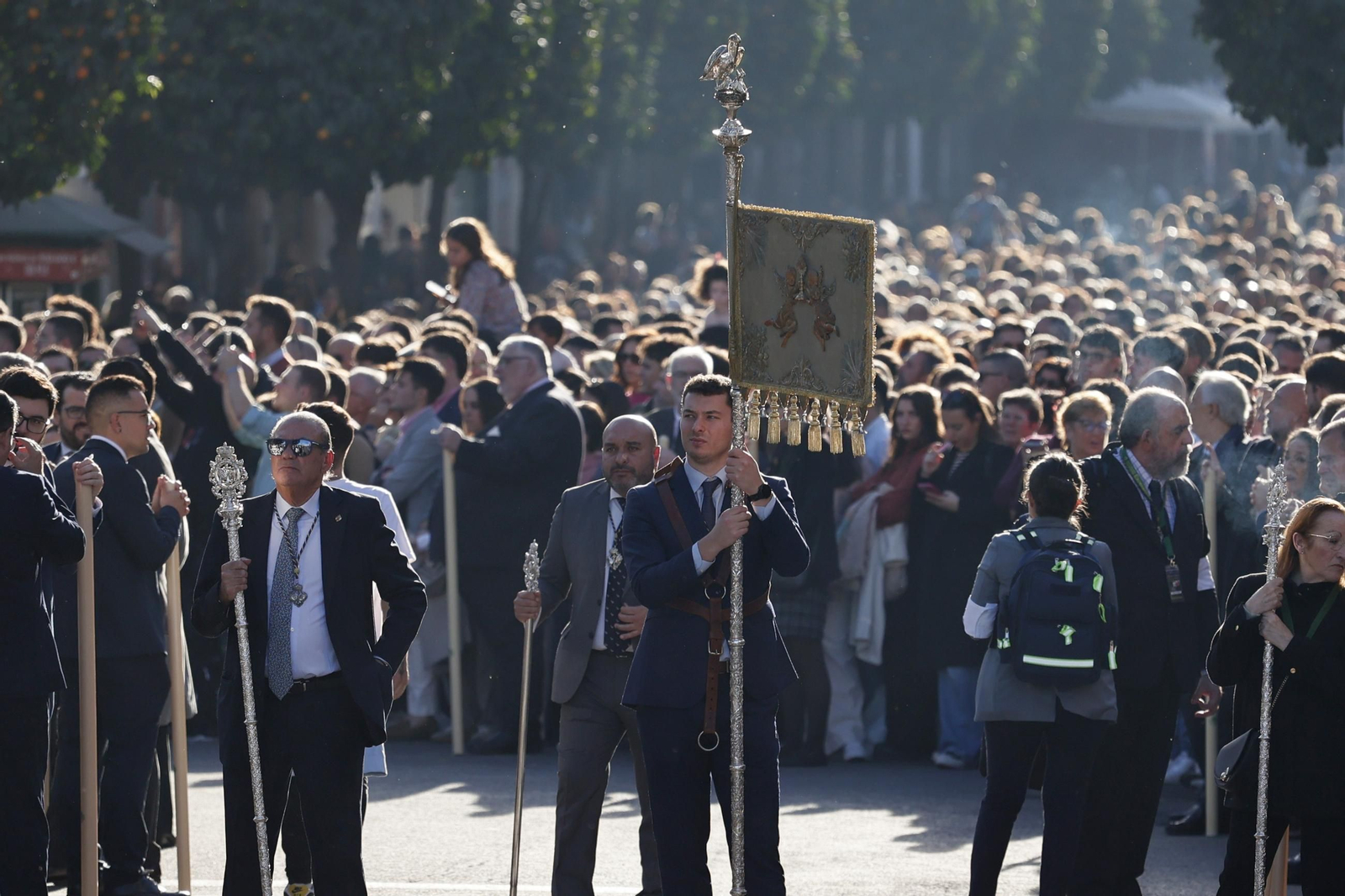 Las imágenes del traslado de la Esperanza de Triana a la Catedral