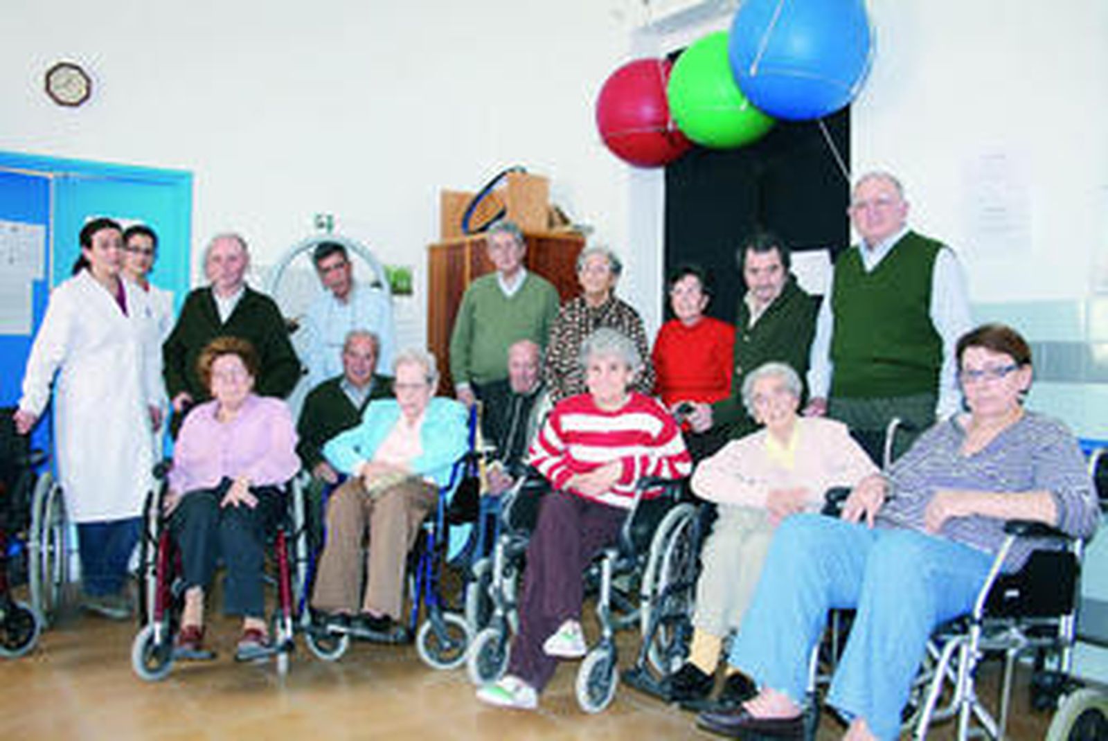 Grupo del Taller de Logopedia formado por personas con afección moderada-grave de la Asociación Párkinson Sevilla.