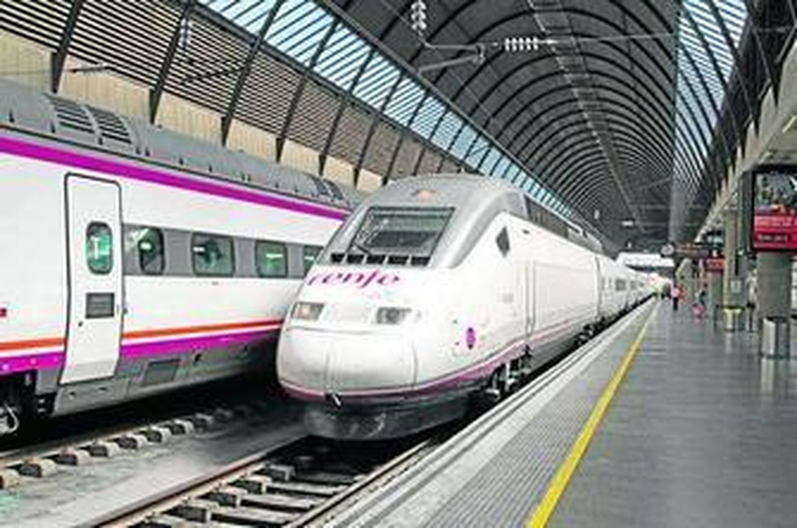 Adenes de la estación de Santa Justa en Sevilla.