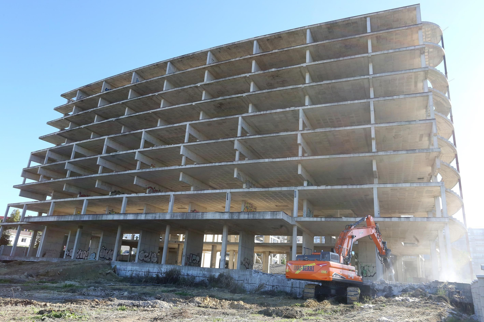 Comienzan los trabajos de derribo del Palacio de Congresos