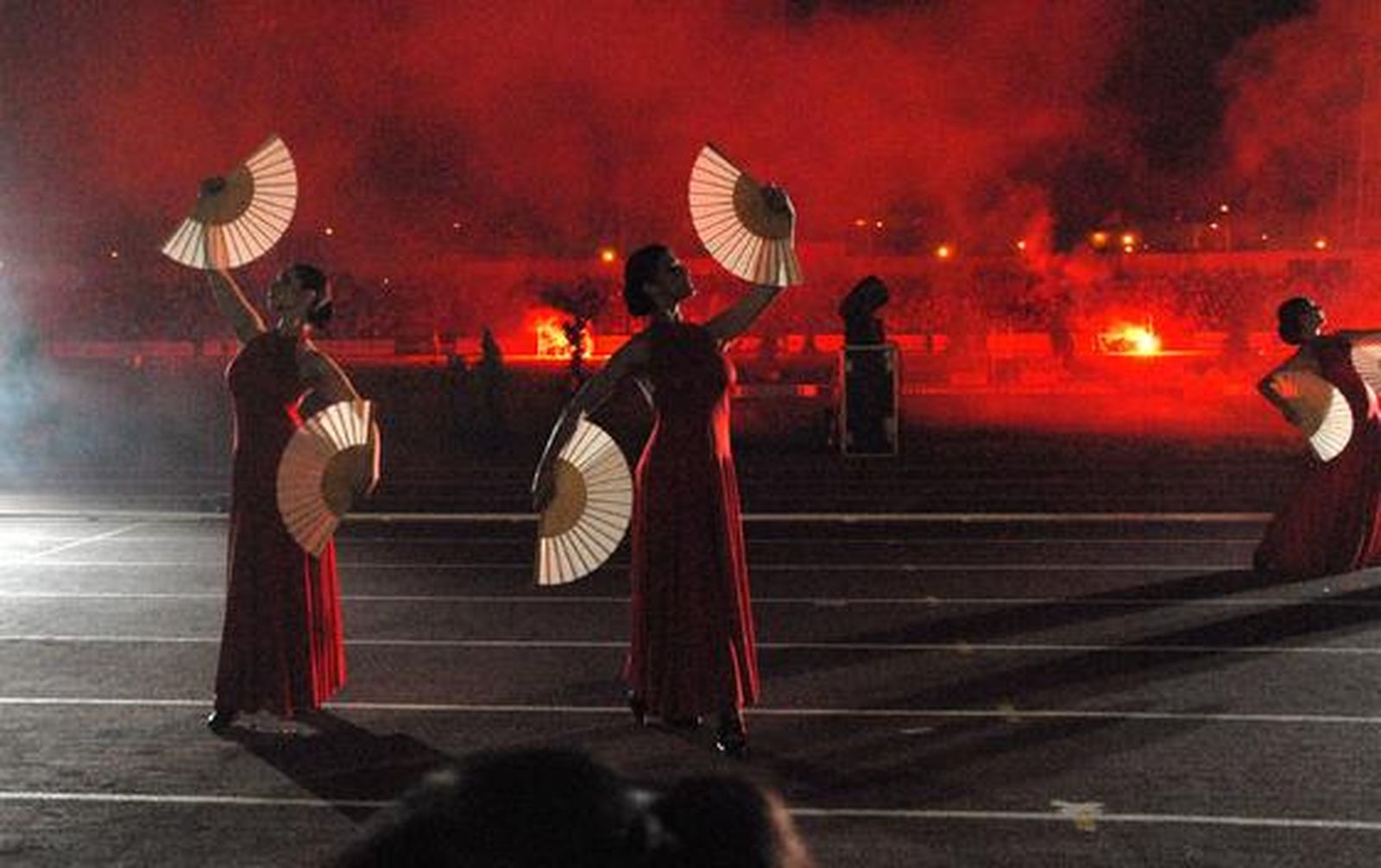 Luz y color en Bahía Sur en la ceremonia de apertura de los XIV Juegos Iberoamericanos San Fernando 2010. 

Foto: Elias Pimentel y Joaquin Pino