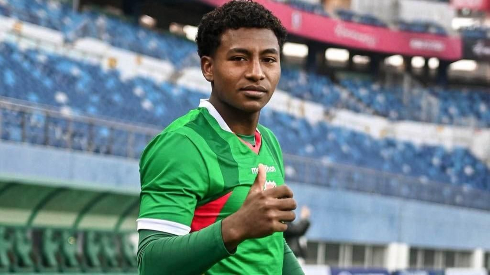 Marcelo Timorán, antes de un entrenamiento con Bolivia.
