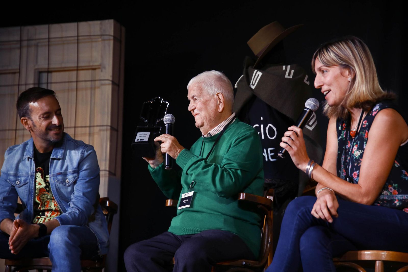Las imágenes del premio desierto de Tabernas a Eugenio Alabiso en el Almería Western Film Festival