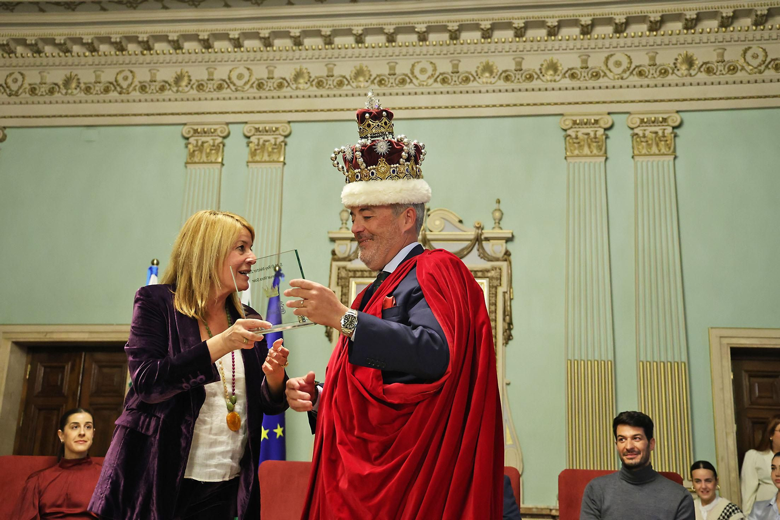 Imágenes de la Coronación de sus Majestades los Reyes Magos de Huelva 2025