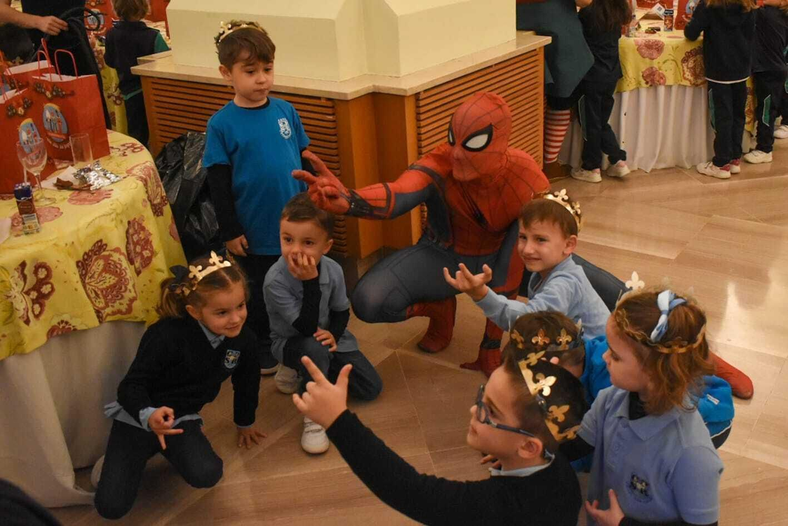 Imágenes de la Gala de la Ilusión de los Reyes Magos de Cádiz