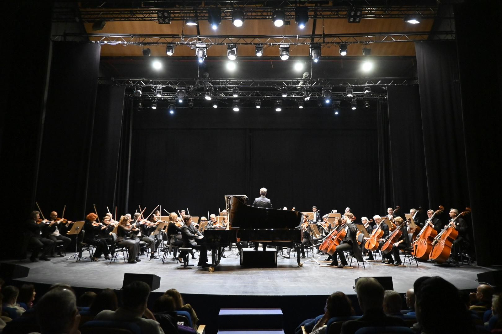 Imágenes del concierto de Perianes en la Casa Colón