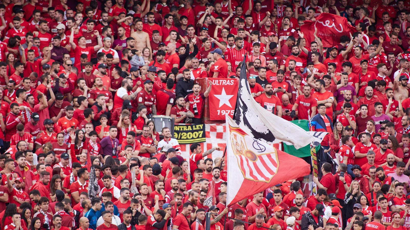 Detalle de la grada del Ramón Sánchez-Pizjuán la noche del Sevilla-Juventus de Europa League. Detalle de la grada del Ramón Sánchez-Pizjuán la noche del Sevilla-Juventus de Europa League.