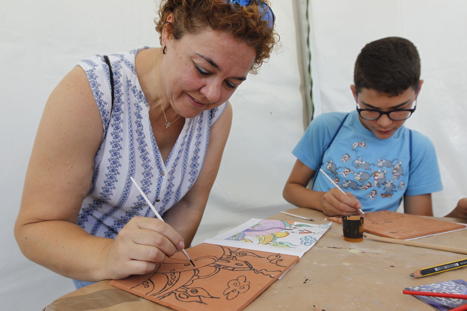 Taller cuerda-seca alfarería. Feria de Almería 2019