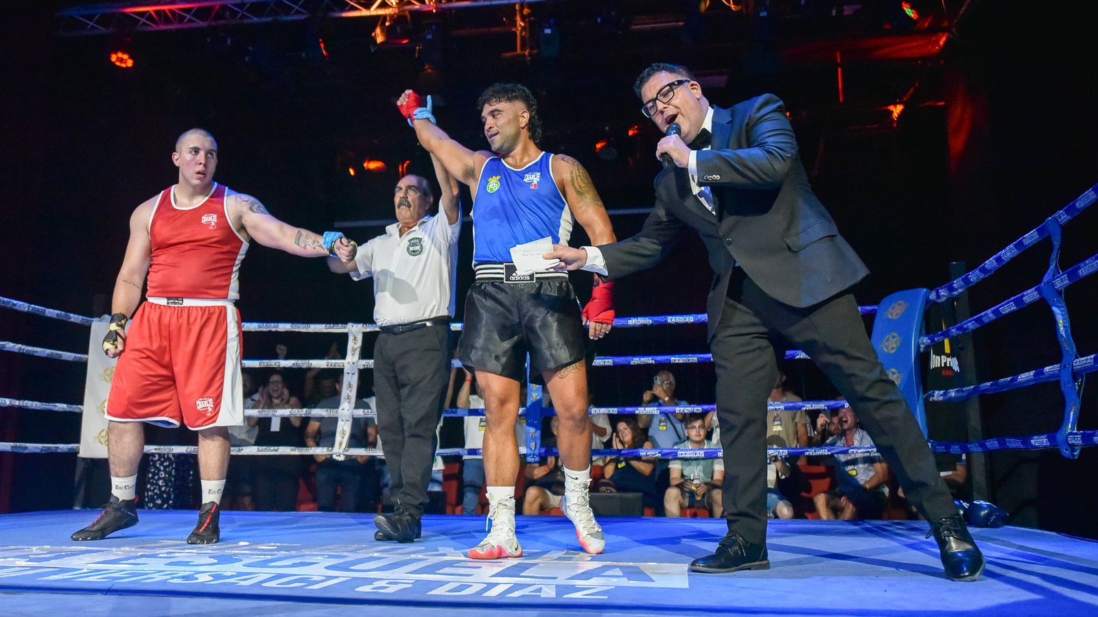 Fotos de la velada de boxeo del Don Príncipe en el casino de San Roque