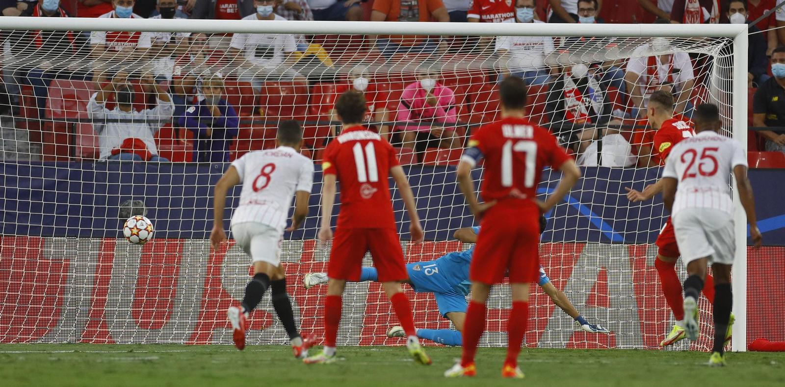 Las imágenes del Sevilla fc Salzburgo