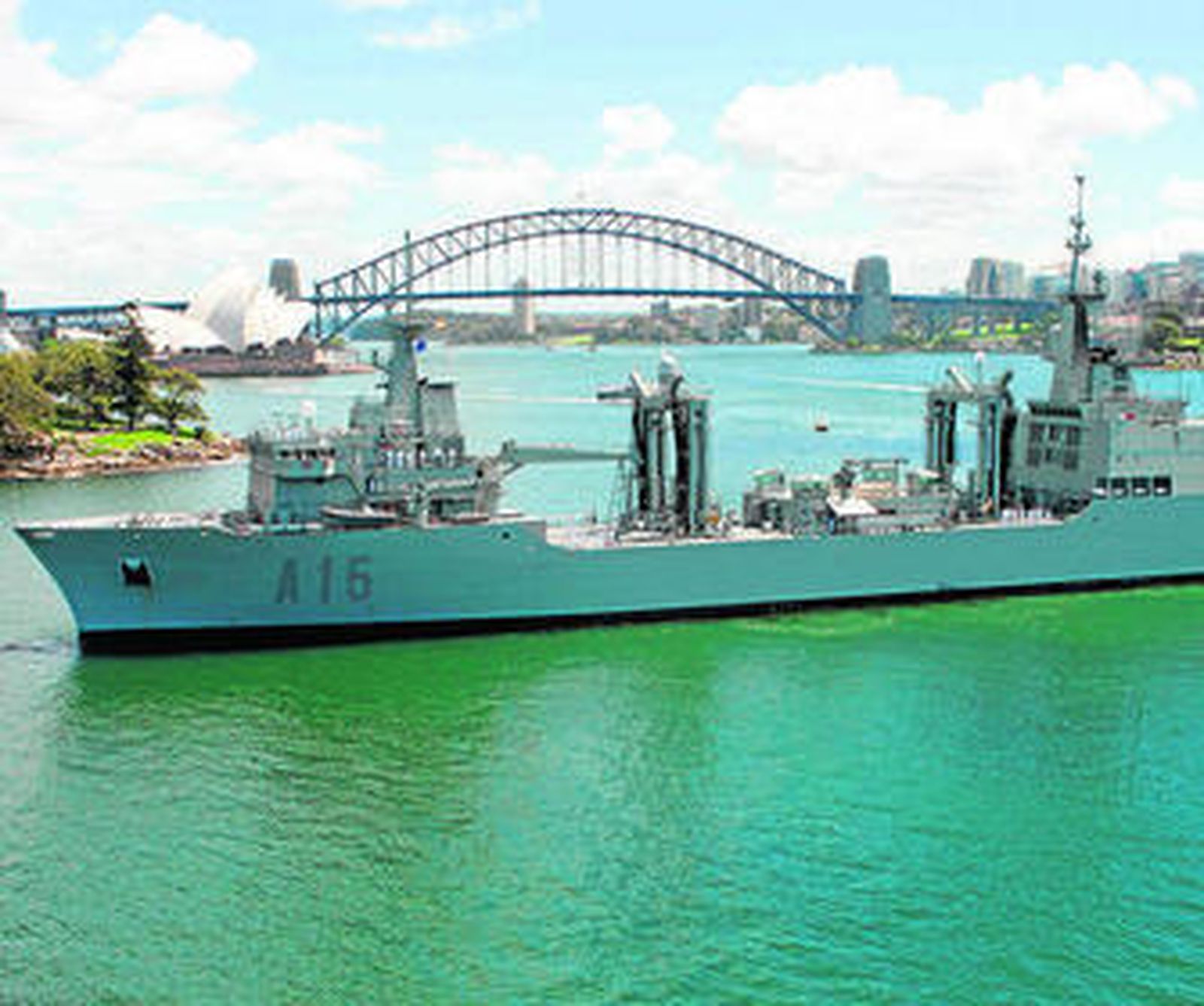 Imagen del BAC 'Cantabria' durante su estancia en Australia.