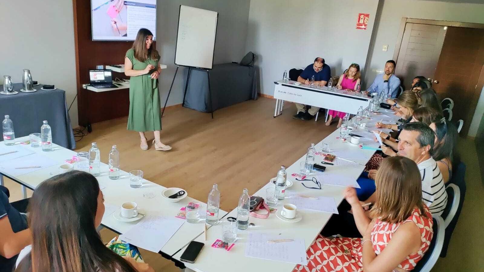 "Taller de Grafología aplicada Selección de Personal", impartido por Ana García