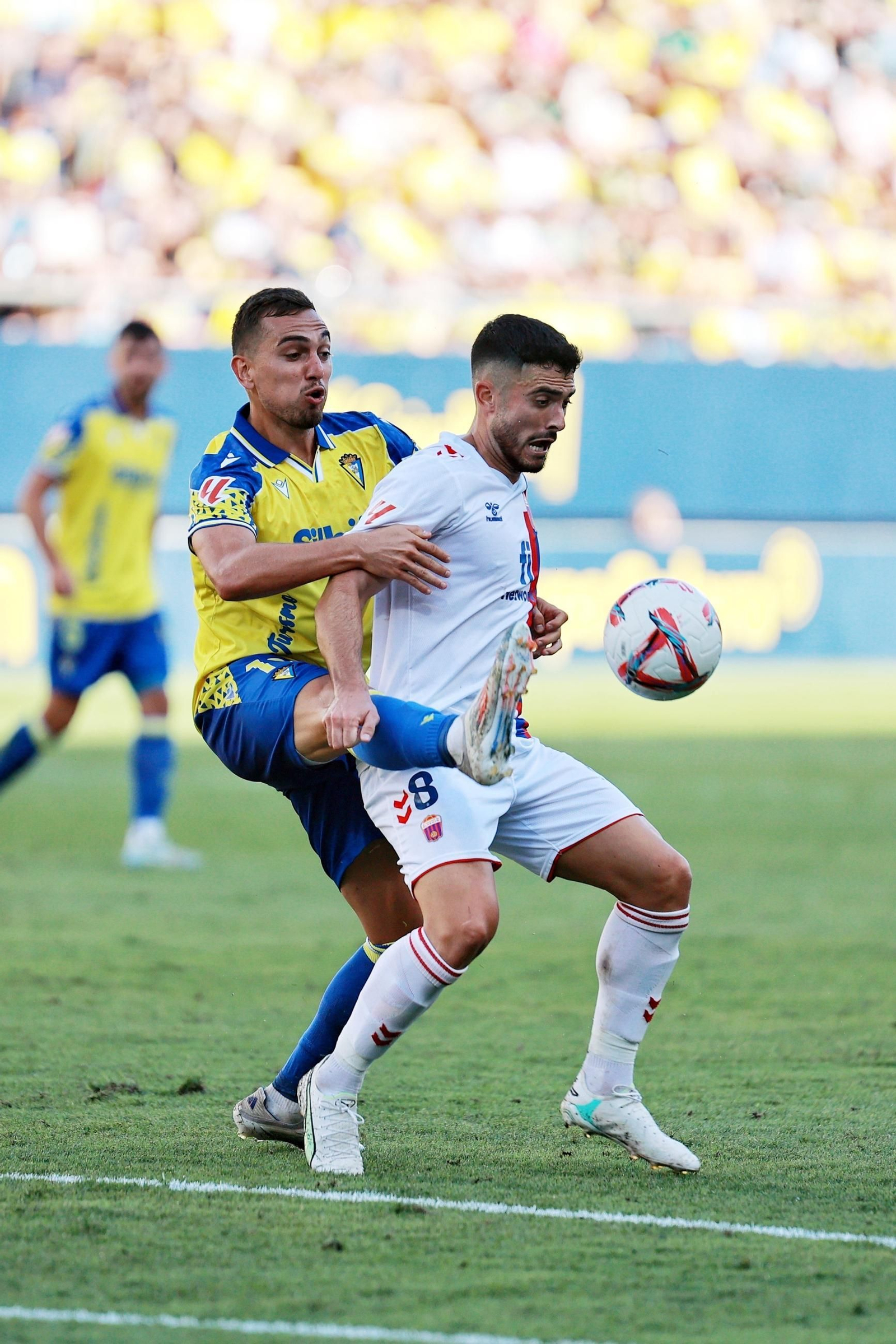 Búscate entre las fotos del partido de fútbol Cádiz CF - CD Eldense
