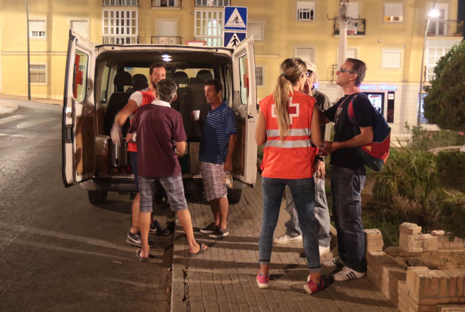 Voluntarios de Cruz Roja, en una imagen retrospectiva.