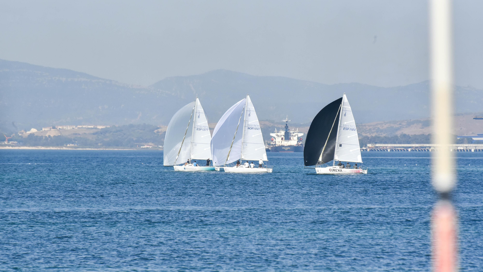 Las fotosde la segunda jornada del Campeonato de Andalucía de vela J/80 en La Línea