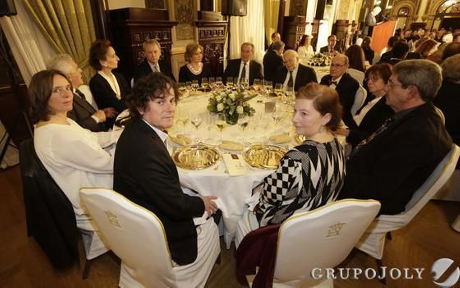 Helio Navarro, Claudine de Le Court, José Ramón Sierra, Ana Abascal, Juan Suárez, Isabel Gómez de León, Jacobo Cortines, Gerardo Delgado, Francisco Ortiz, Concha Llano, Juan Bosco Díaz-Urmeneta, Concha Ybarra.