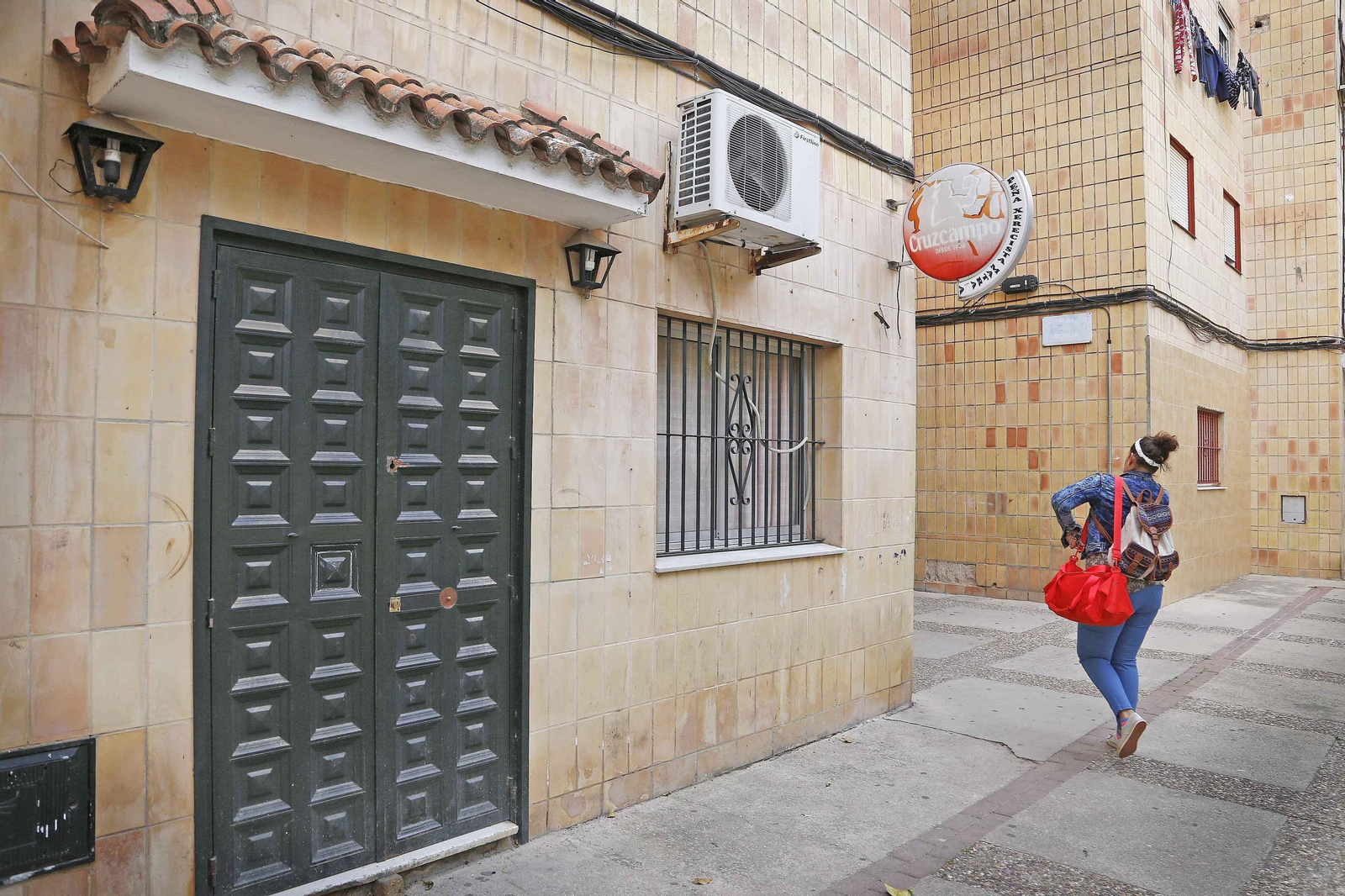 Imagen del local que ocupó la peña xerecista en la plaza de Ronda de la barriada de La Granja.