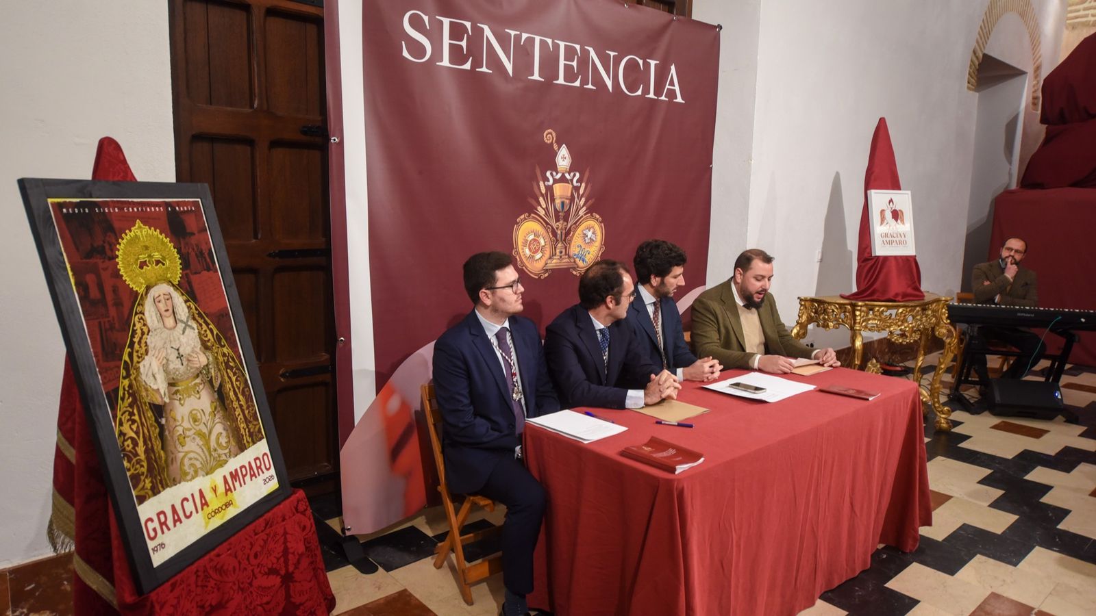 Un instante de la presentación de los actos de la hermandad de la Sentencia.