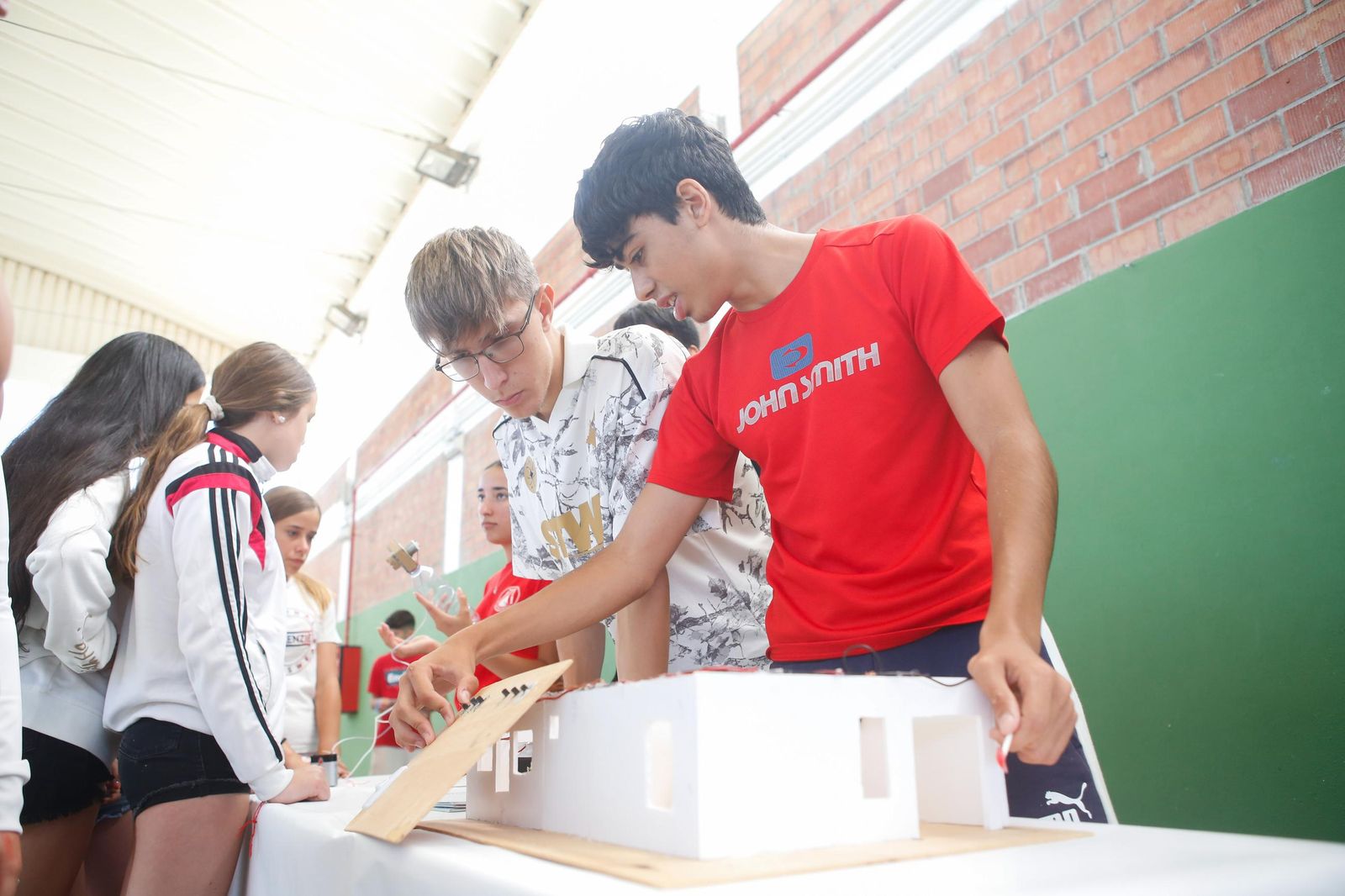 Fotos de la Feria de las Ciencias del IES Mar del Sur de Taraguilla