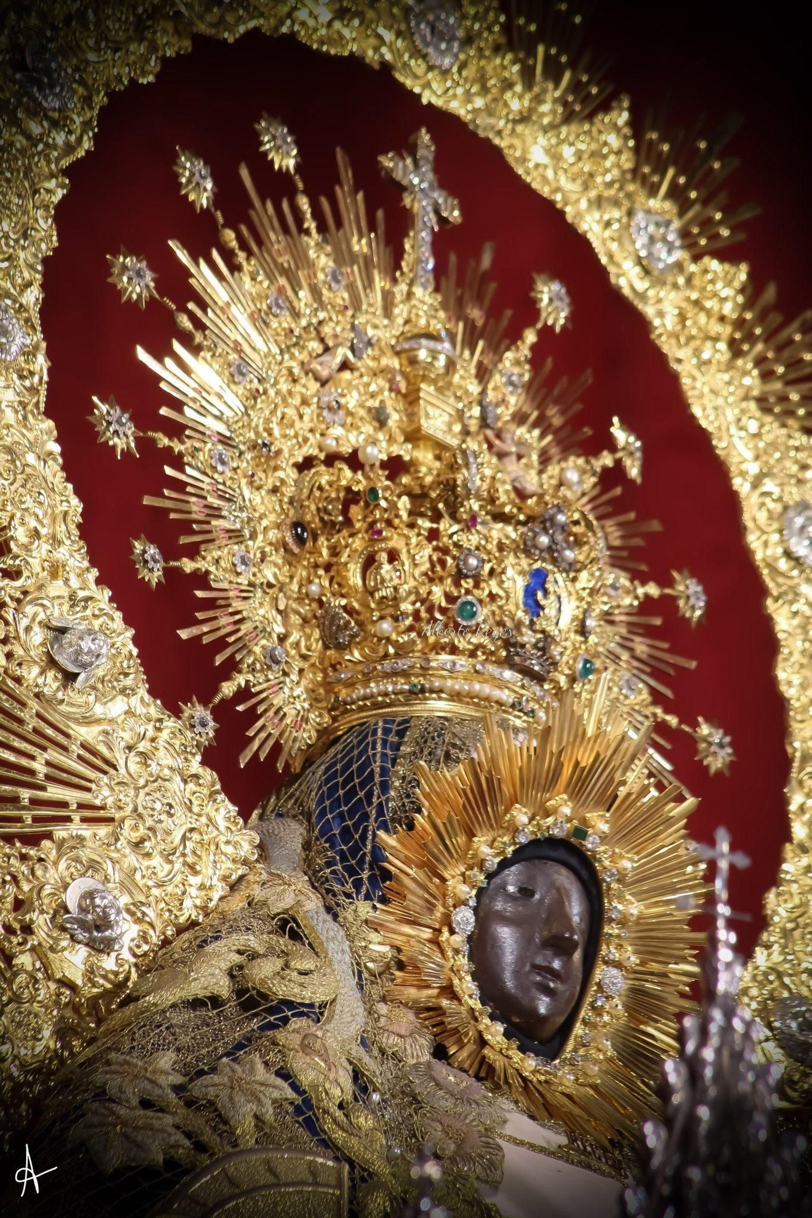 La particular iconografía de la Virgen de Regla