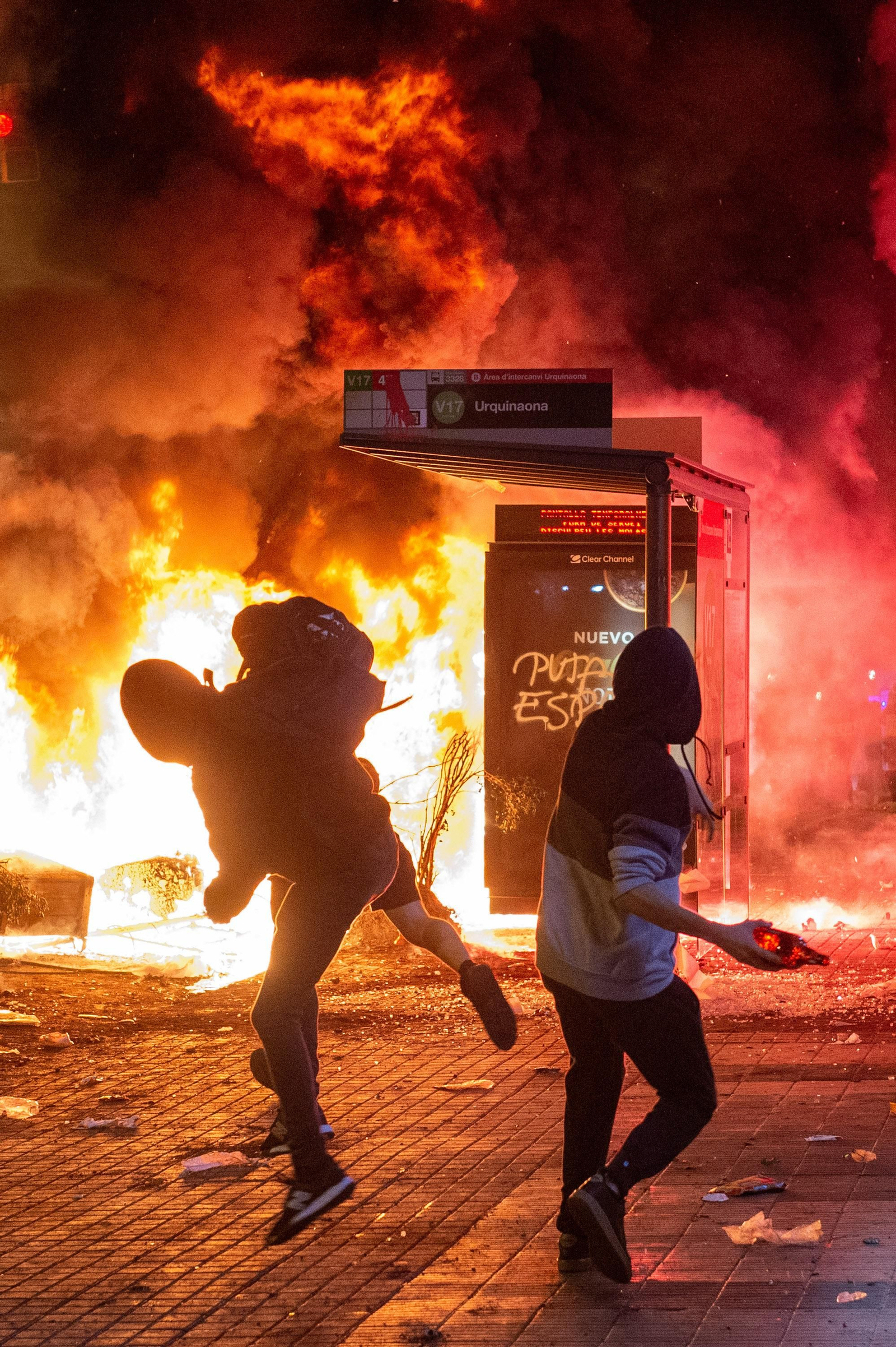 Las imágenes de la quinta jornada de disturbios en Cataluña