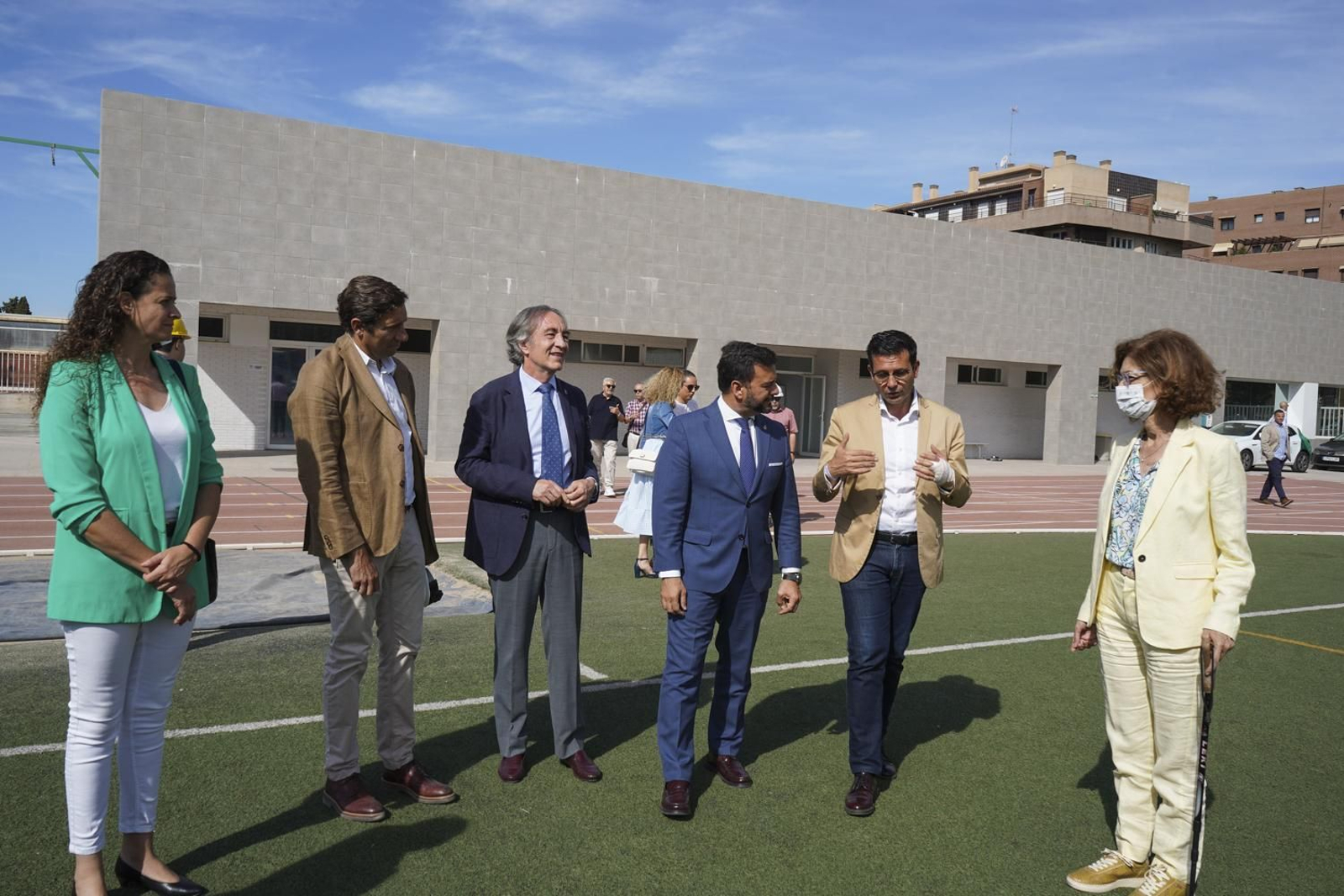 Imagen de la visita a la segunda fase de las obras del Estadio de la Juventud de Granada