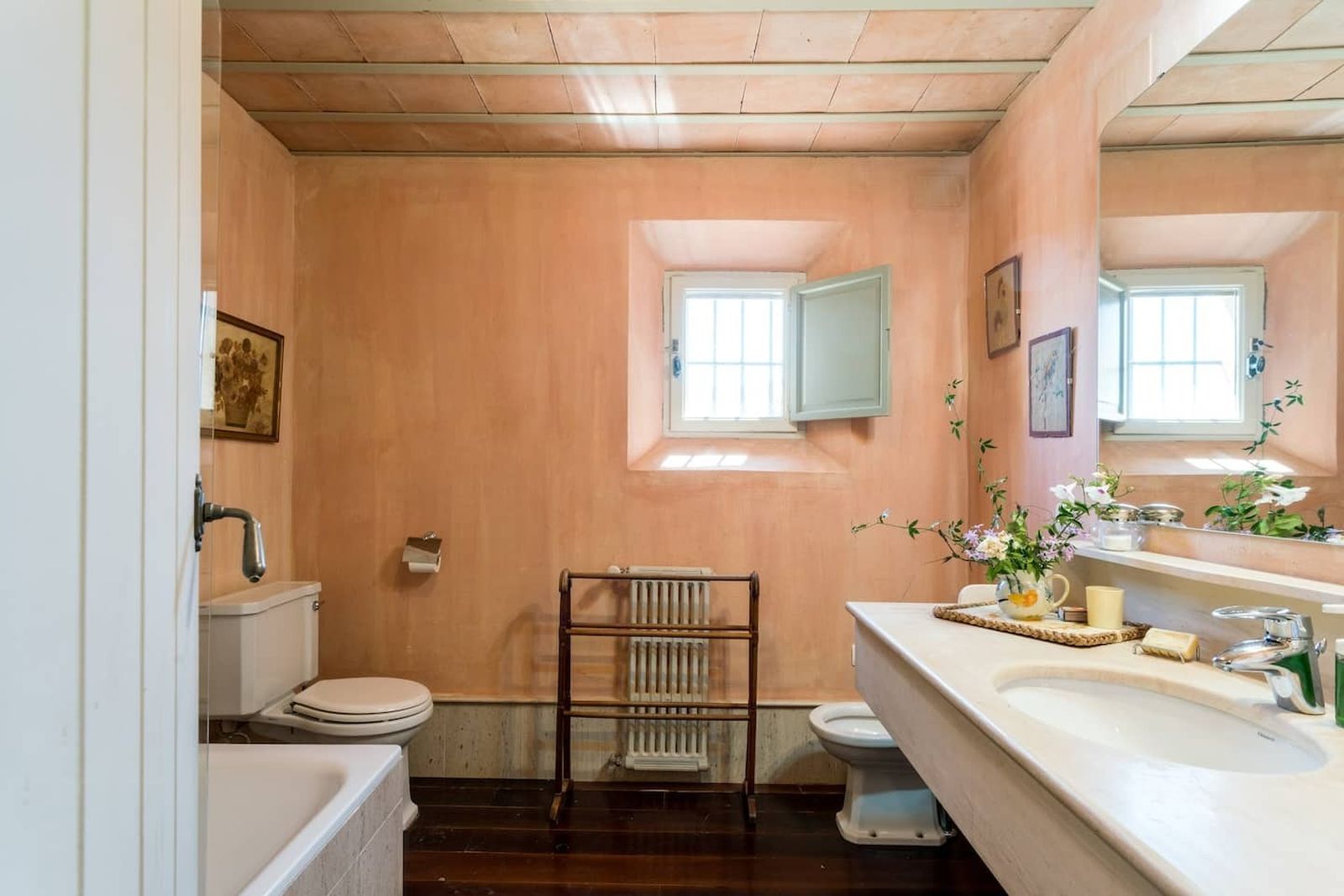 Esta casa de revista se alquila en un pueblecito de Huelva