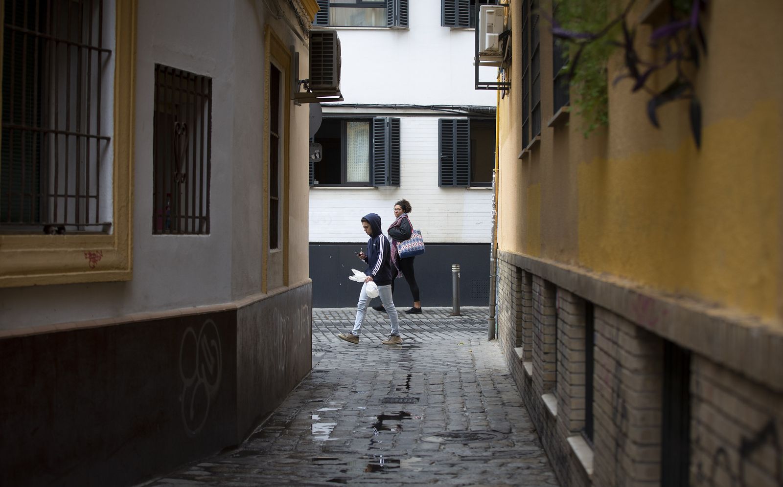 Coronavirus en Sevilla: Callejeando en una ciudad desierta