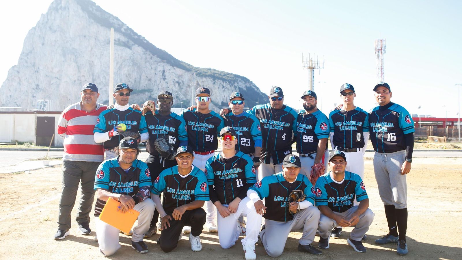 La plantilla de Los Ángeles de La Línea, antes de su debut liguero