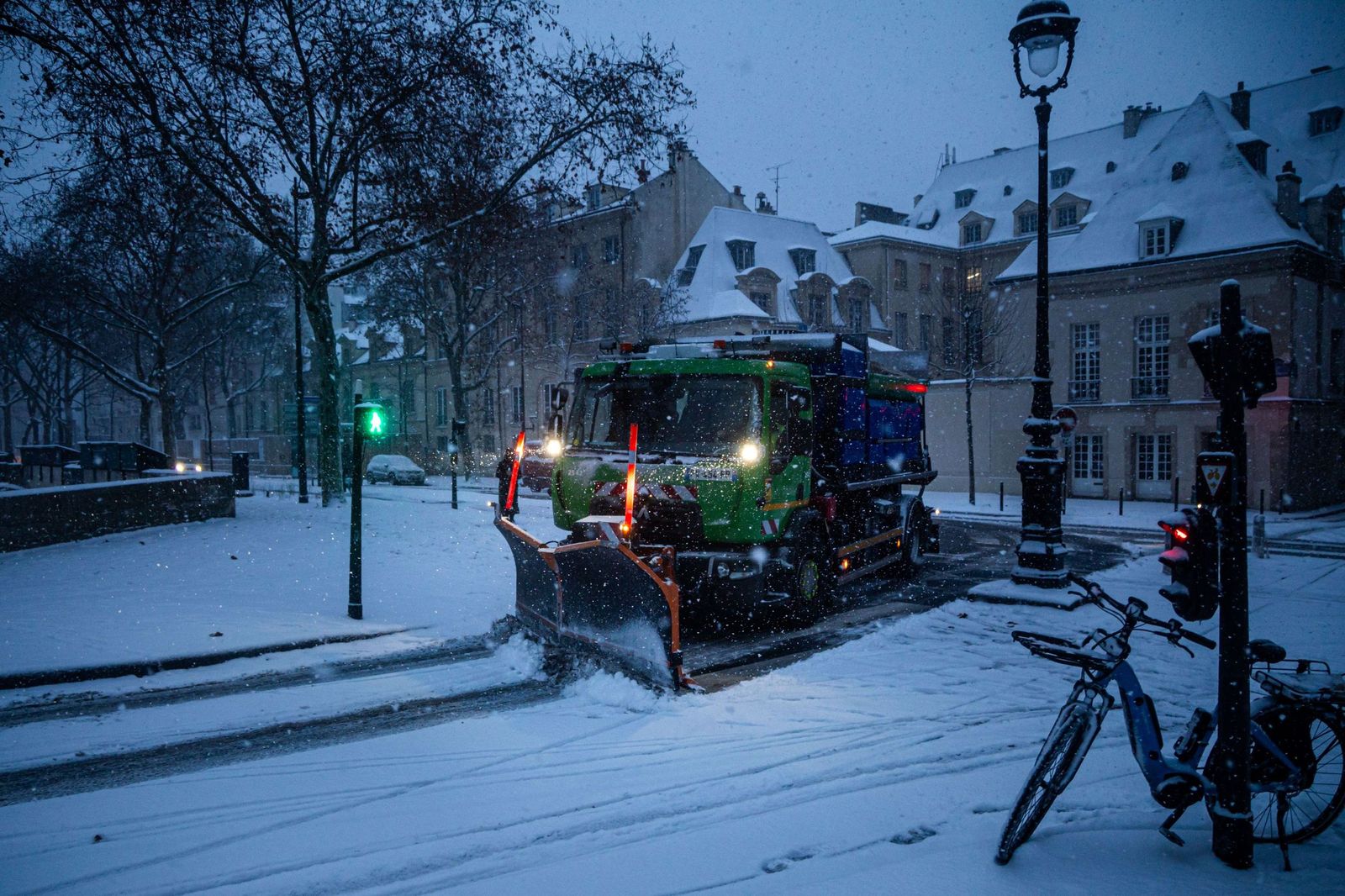 Las fotos del temporal de nieve en París