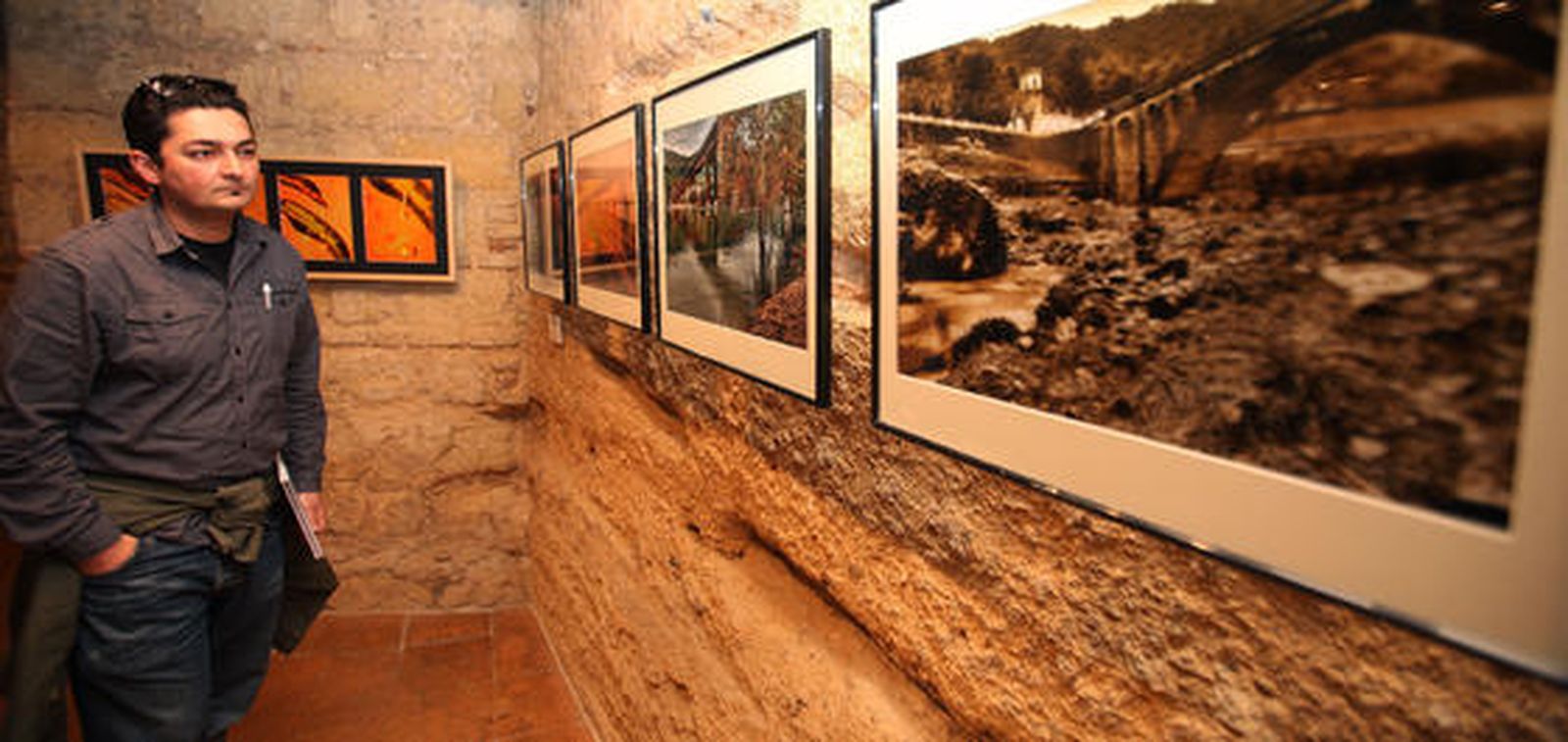 Algunas de las imágenes que se pueden ver en la sala del Consorcio. 

Foto: Vanesa Lobo