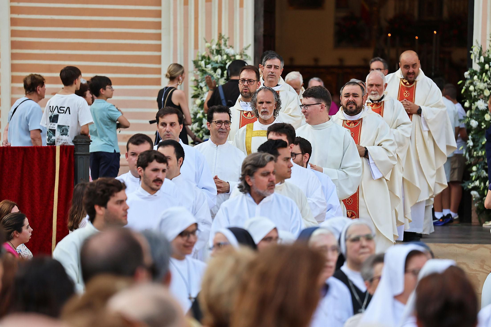 Imágenes de la procesión del Corpus Christi por las calles de Huelva