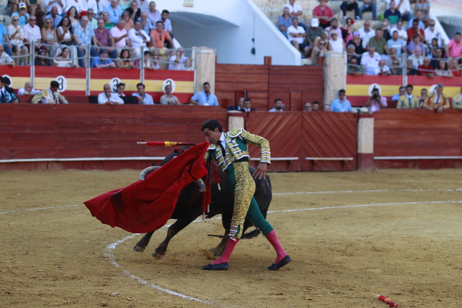Imágenes de la corrida de toros del jueves en la Feria de Almería 2024