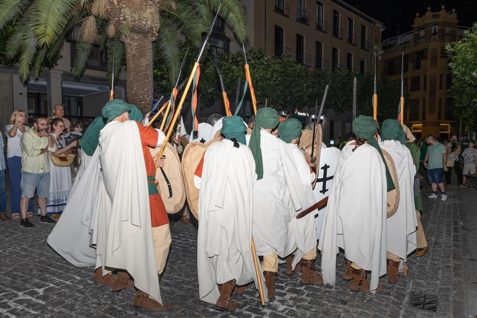 Exhibición de Bailes Medievales y Pasacalles del Lagarto de la Magdalena